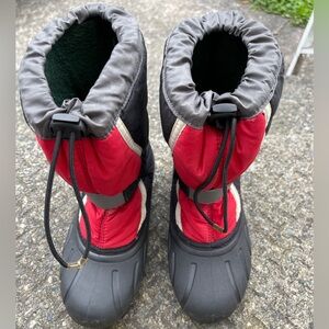 Sorel snow boots kids youth size4